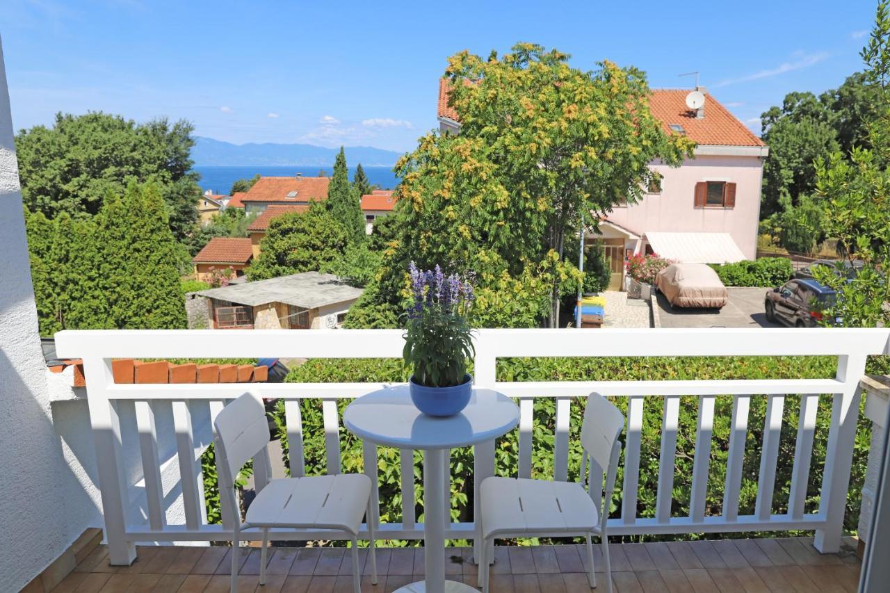 Apartment Hudan Malinska Exterior foto